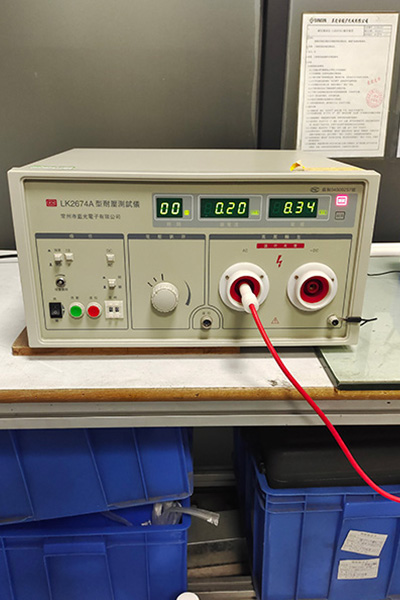 Dielectric withstand voltage tester